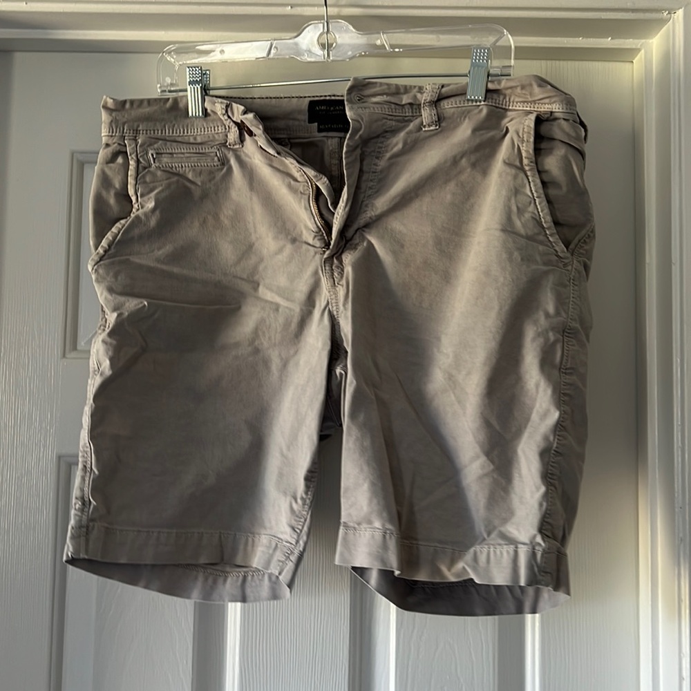Gray American eagle men’s shorts